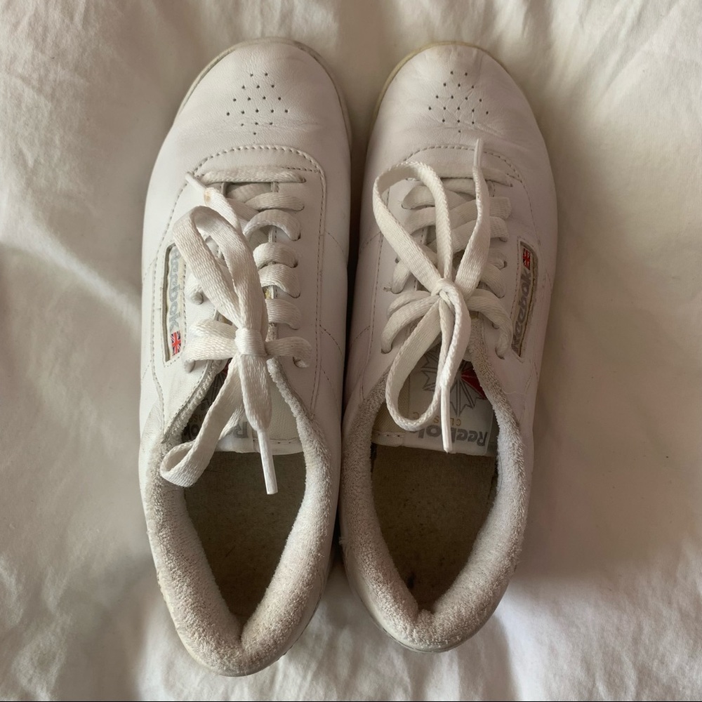 Classic Reebok’s size 6.5